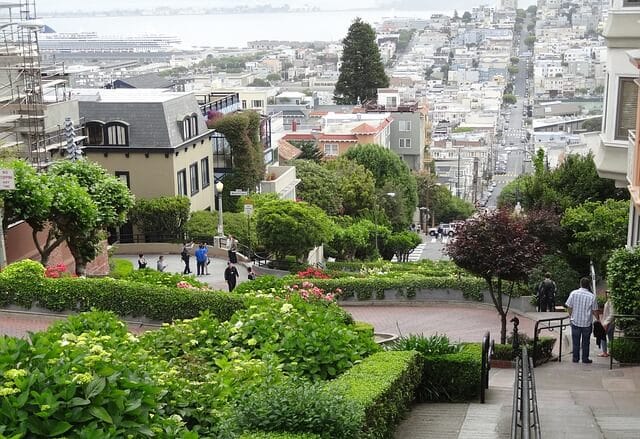 Vista della Lombard Street a San Francisco