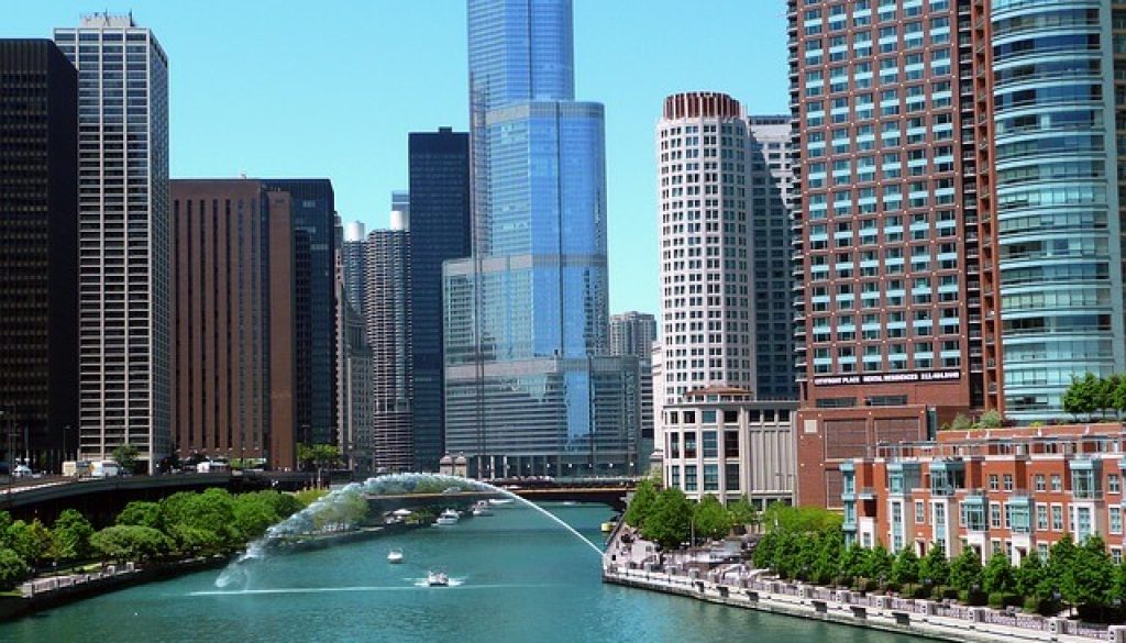 Vista del centro di Chicago e i suoi grattacieli