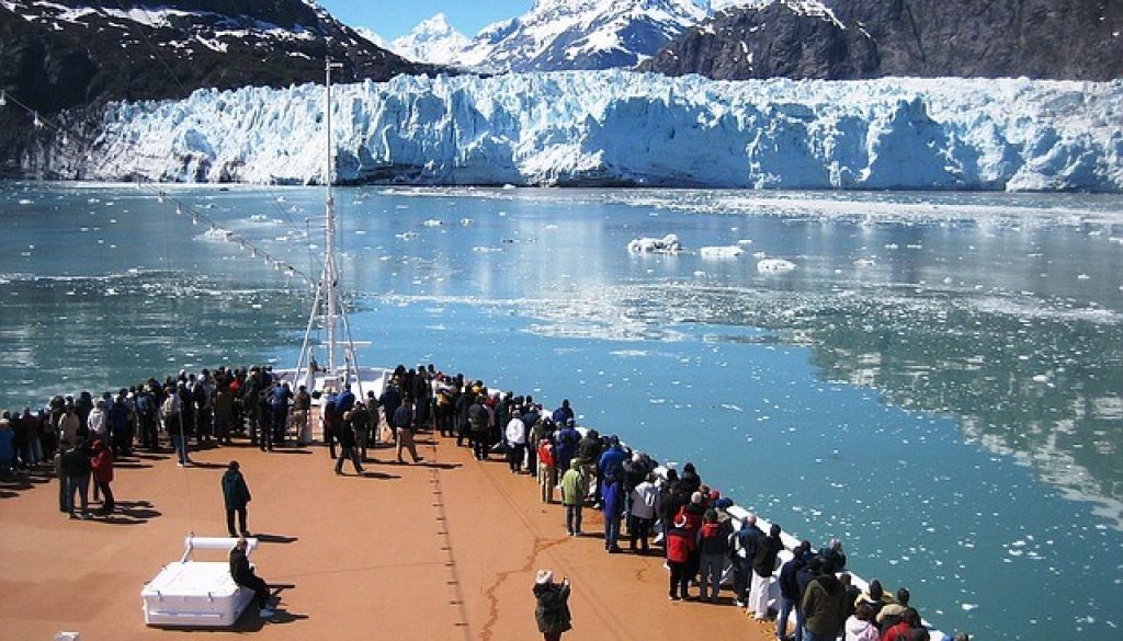 Avventura nella crociera in Alaska per vedere i ghiacciai alla Glaciers Bay